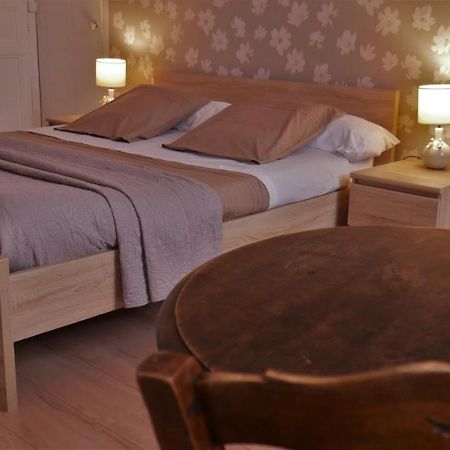La Maison Des 4 M Lavelanet Bagian luar foto