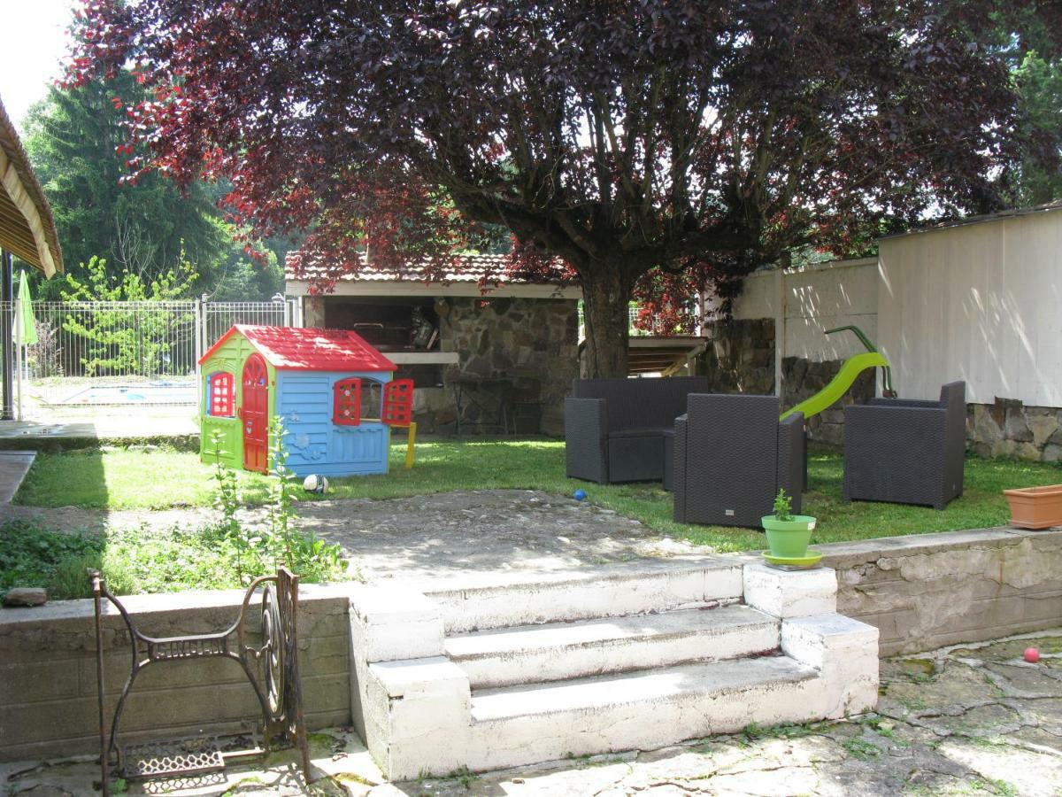 La Maison Des 4 M Lavelanet Bagian luar foto